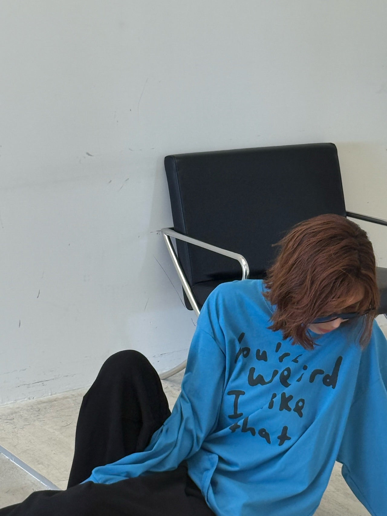 圓領字母落肩長袖T卹