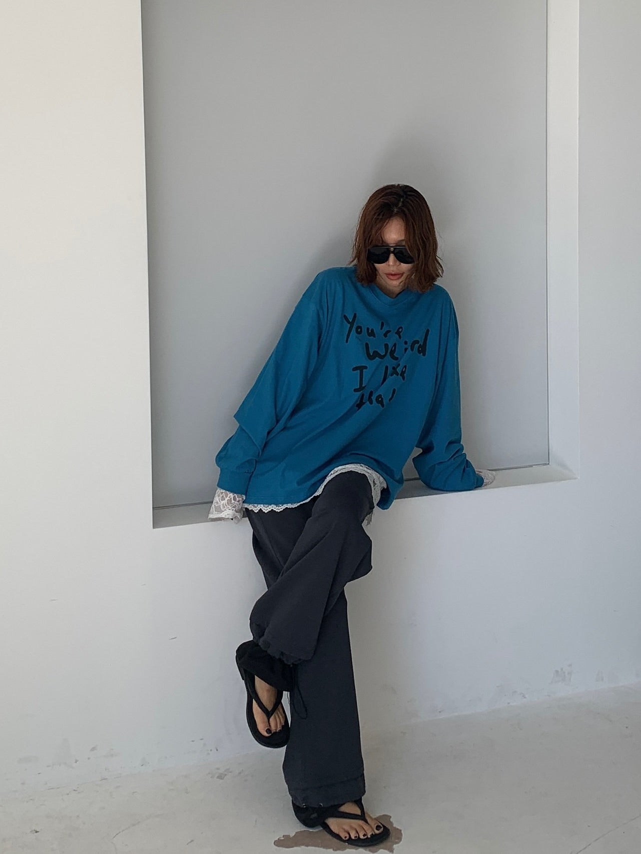 圓領字母落肩長袖T卹