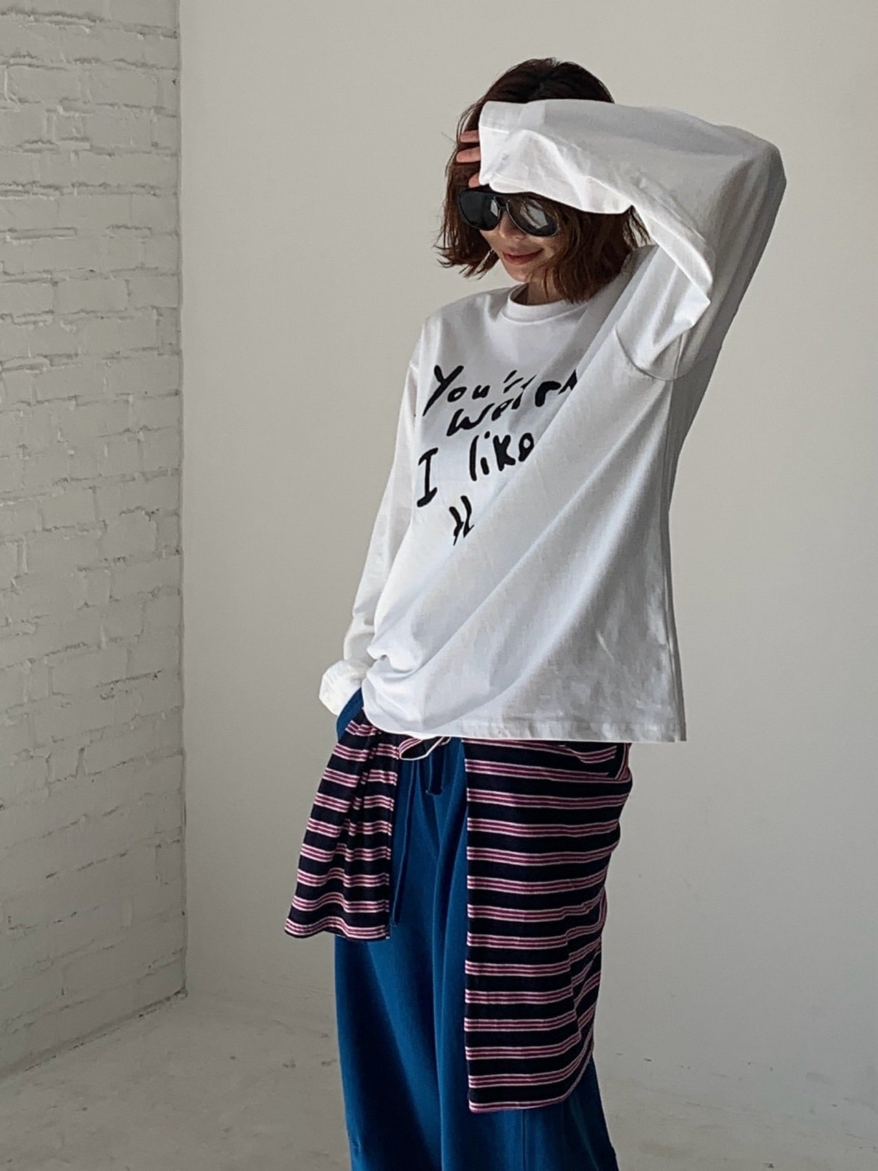 圓領字母落肩長袖T卹