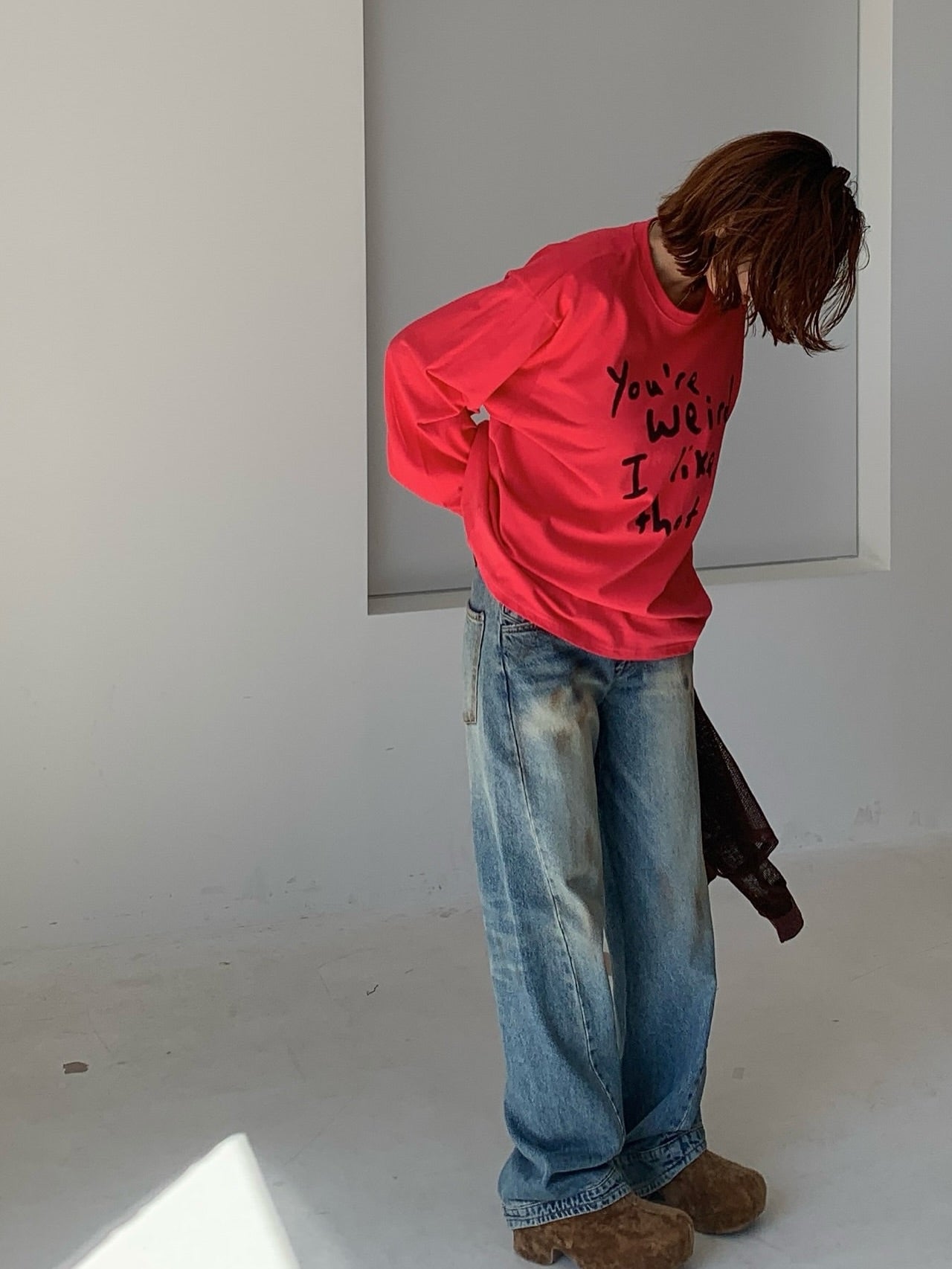 圓領字母落肩長袖T卹