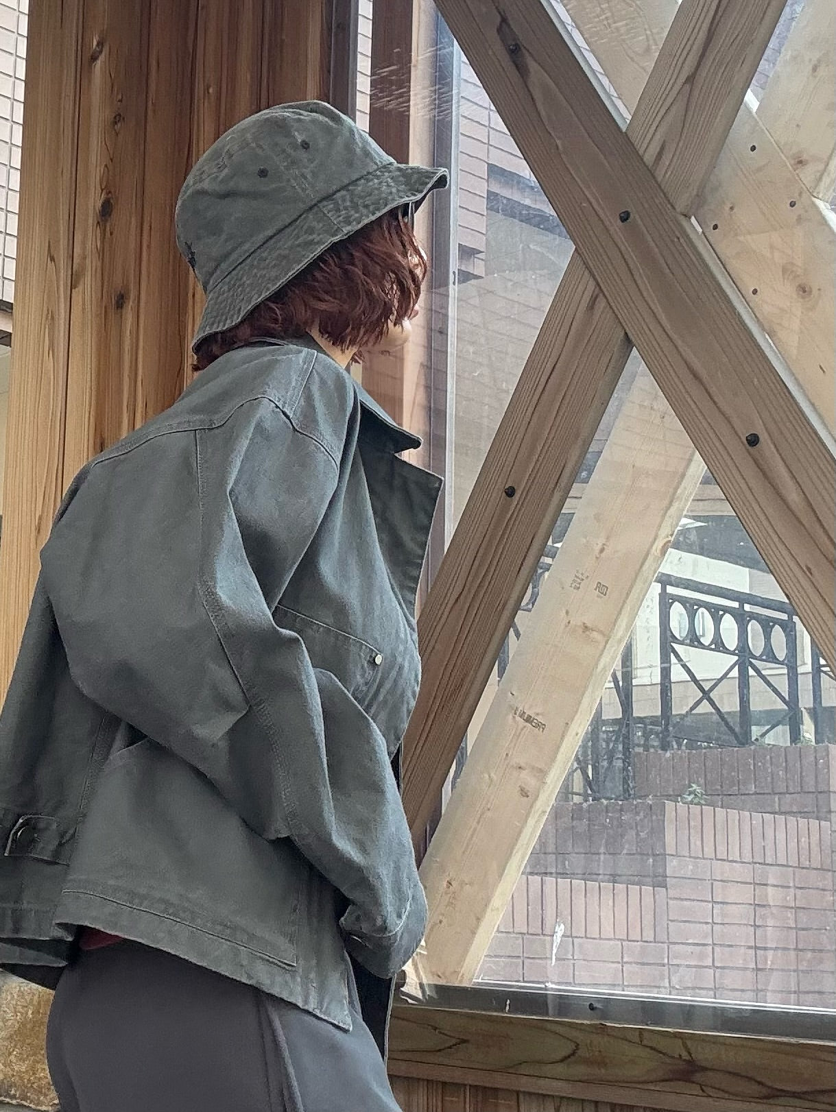 寬鬆休閒百搭翻領拉鍊短外套