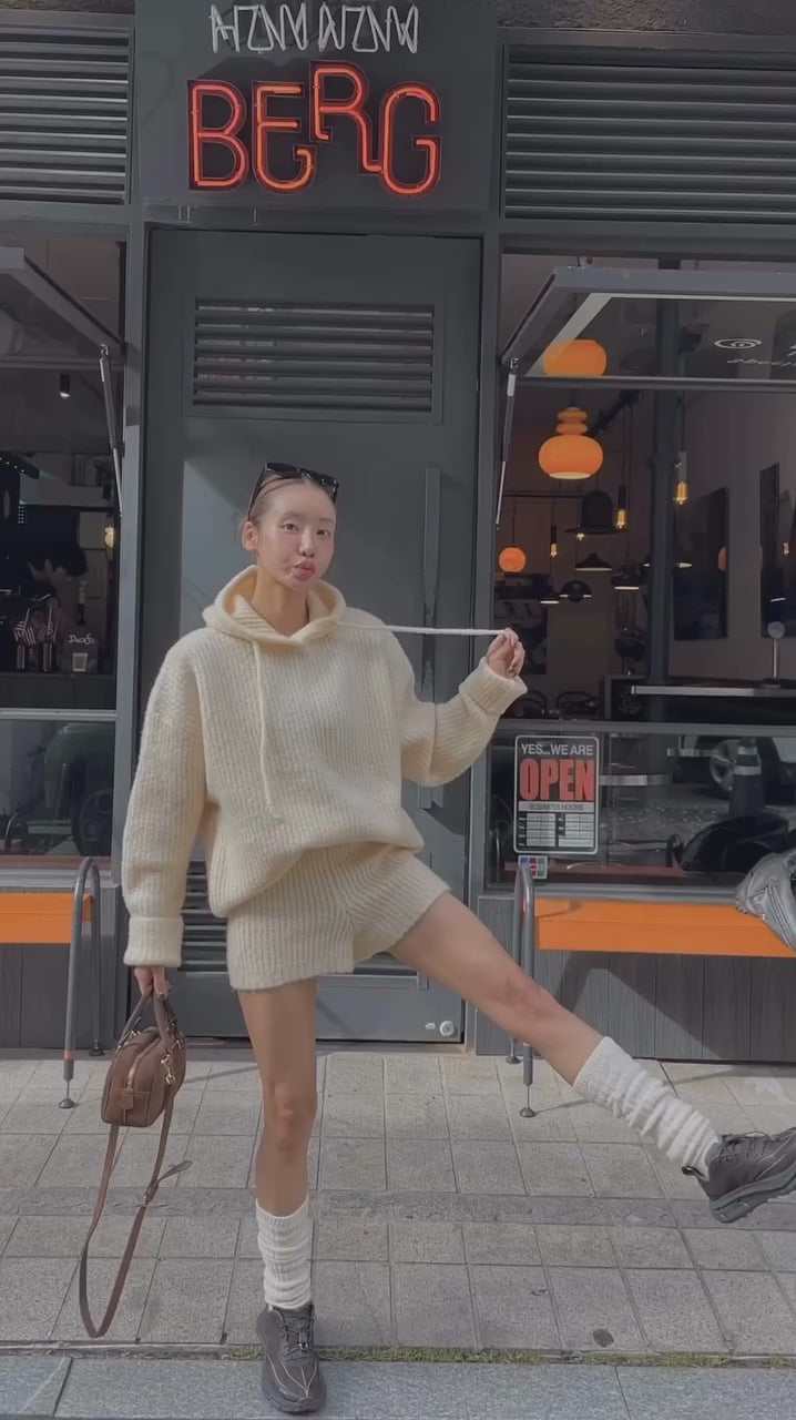 可愛減齡軟糯連帽毛衣