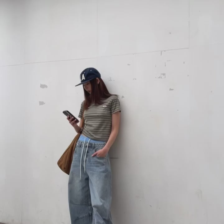 圓領單口袋條紋修身T恤