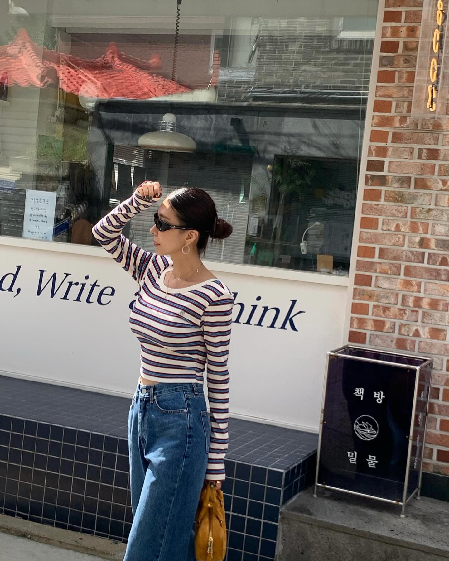 復古高腰開叉直筒修身牛仔褲