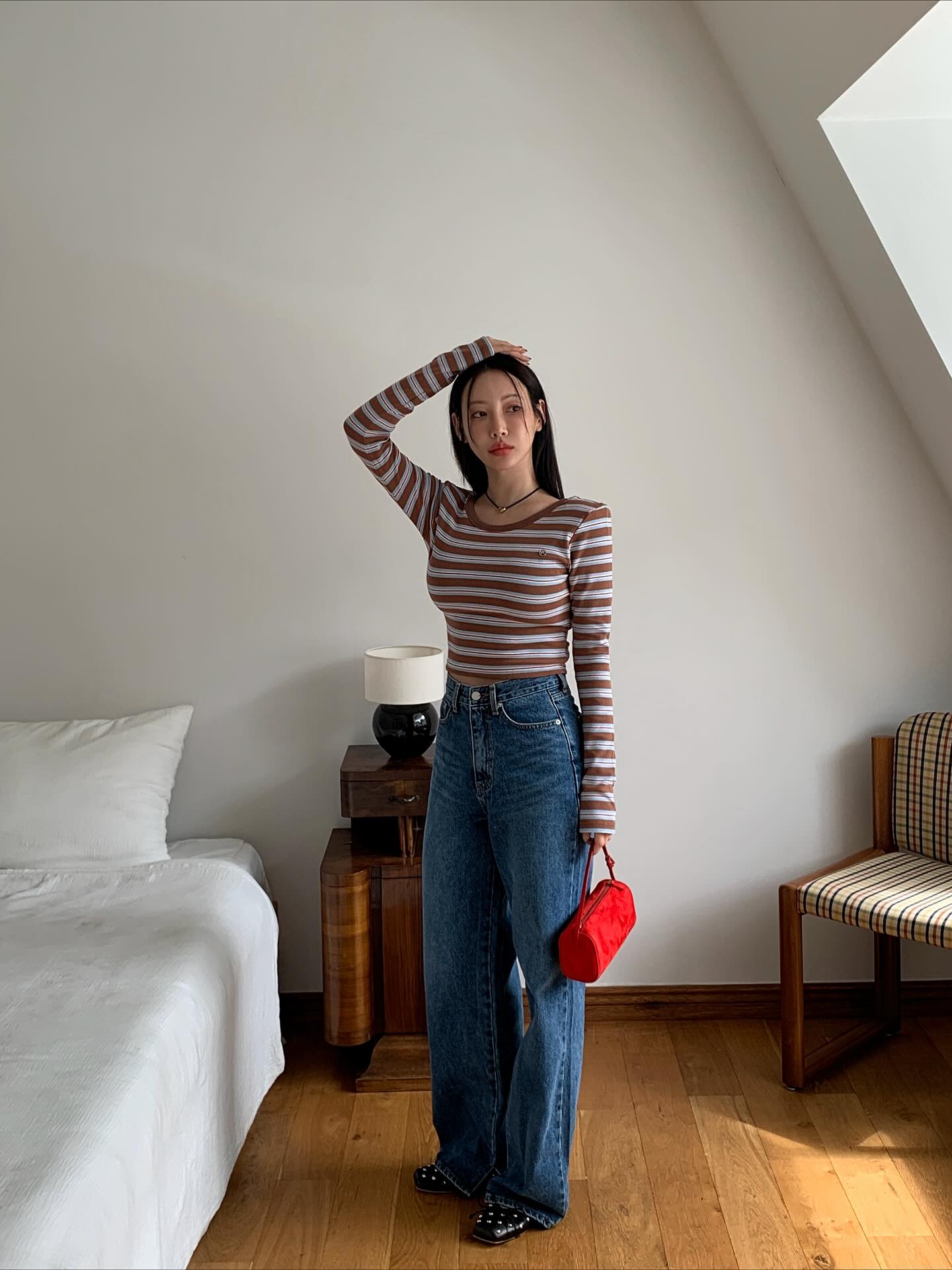 復古高腰開叉直筒修身牛仔褲