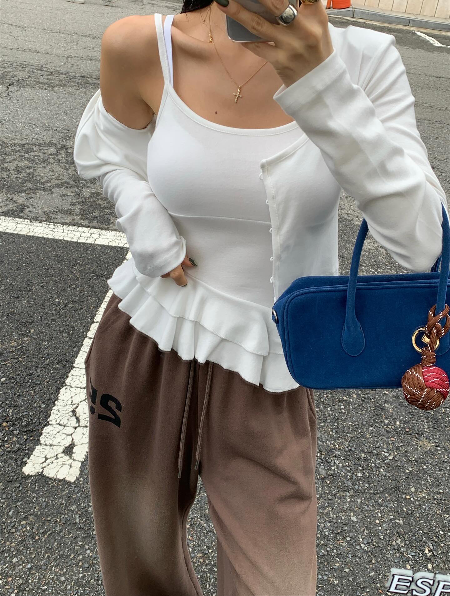 顯瘦荷葉邊吊帶開襟衫兩件套