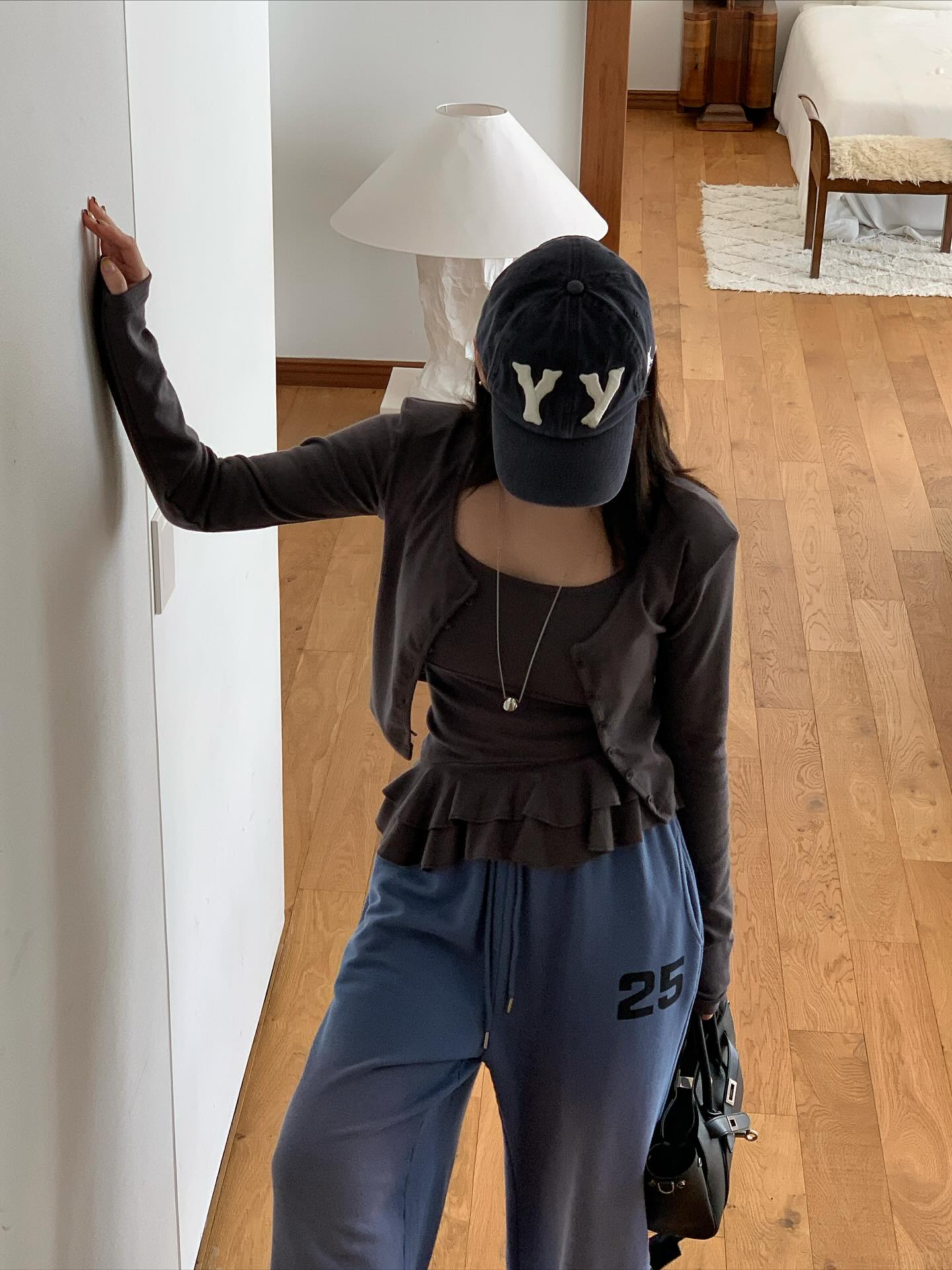 顯瘦荷葉邊吊帶開襟衫兩件套