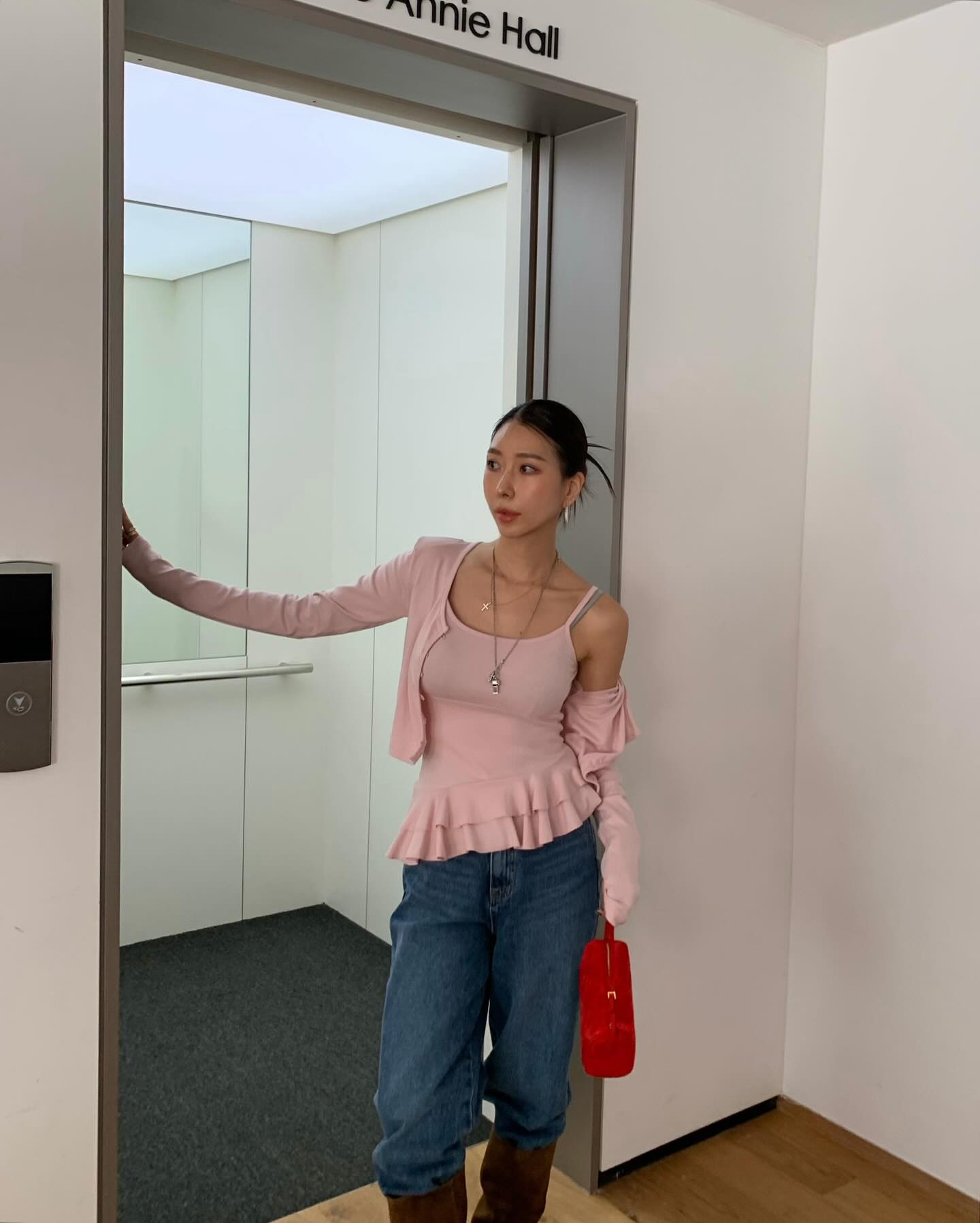 顯瘦荷葉邊吊帶開襟衫兩件套