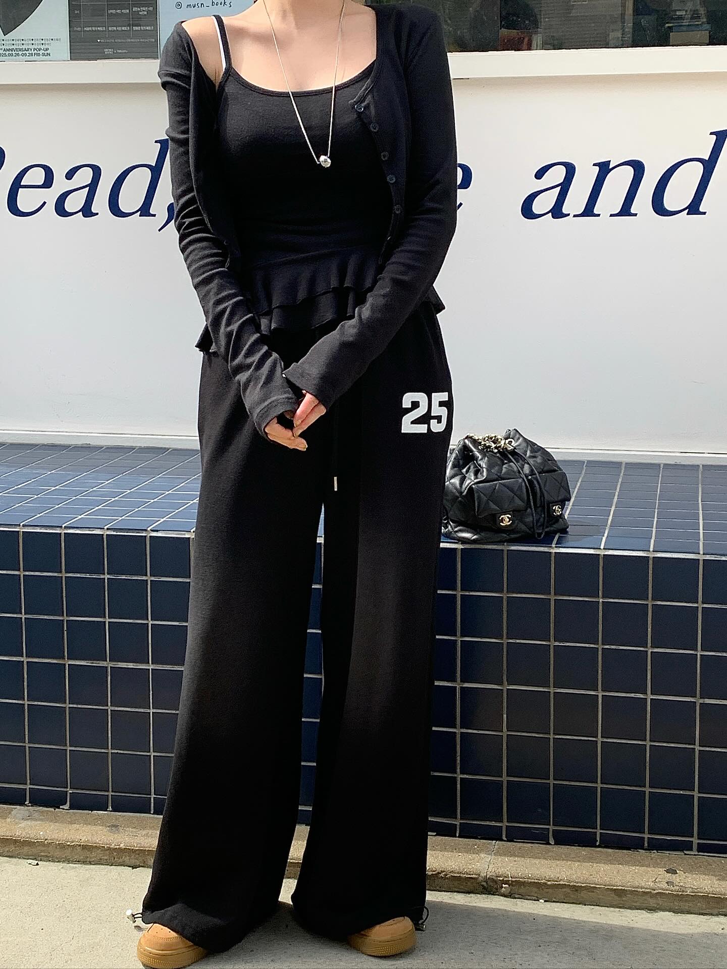 顯瘦荷葉邊吊帶開襟衫兩件套