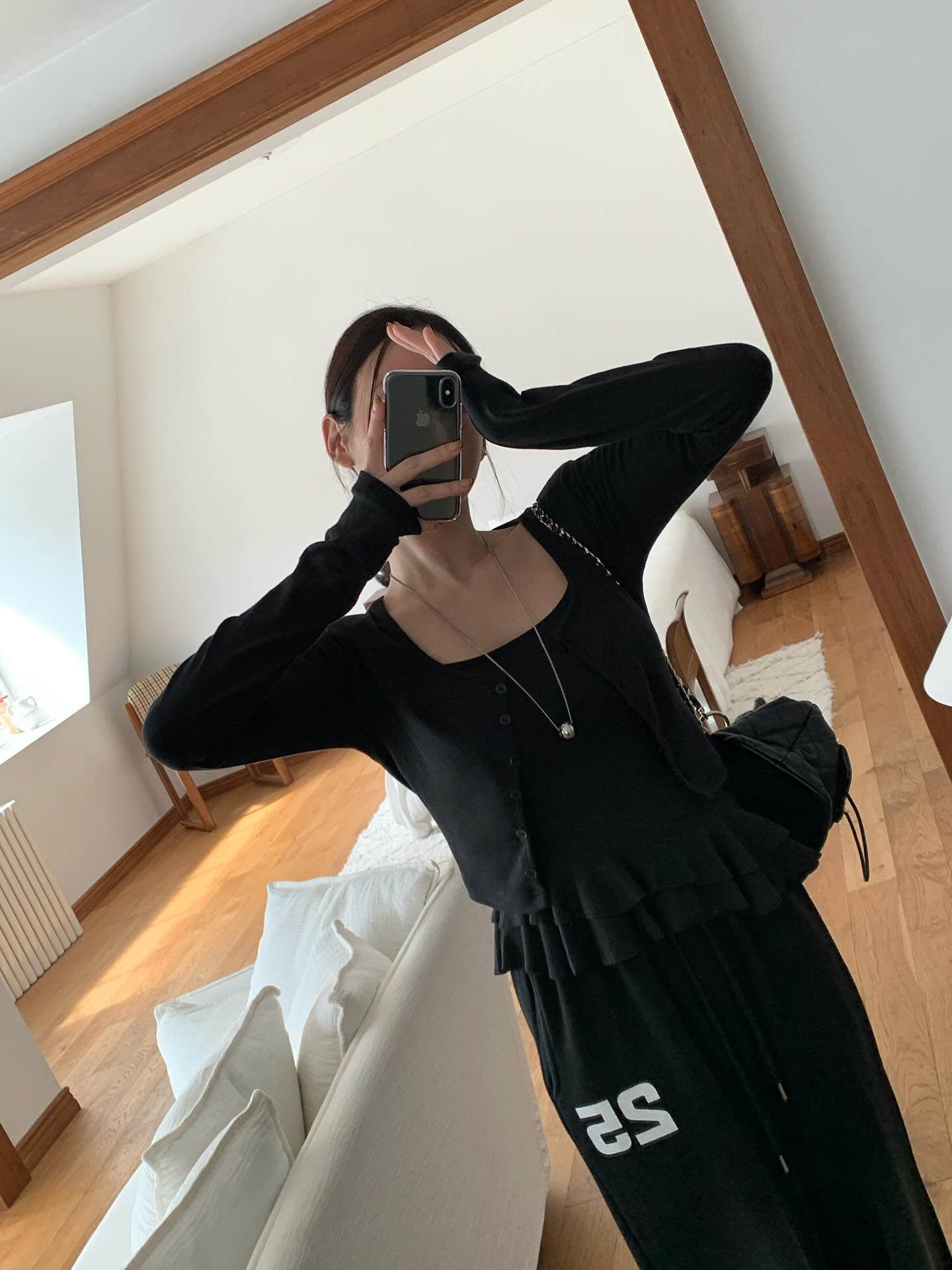 顯瘦荷葉邊吊帶開襟衫兩件套