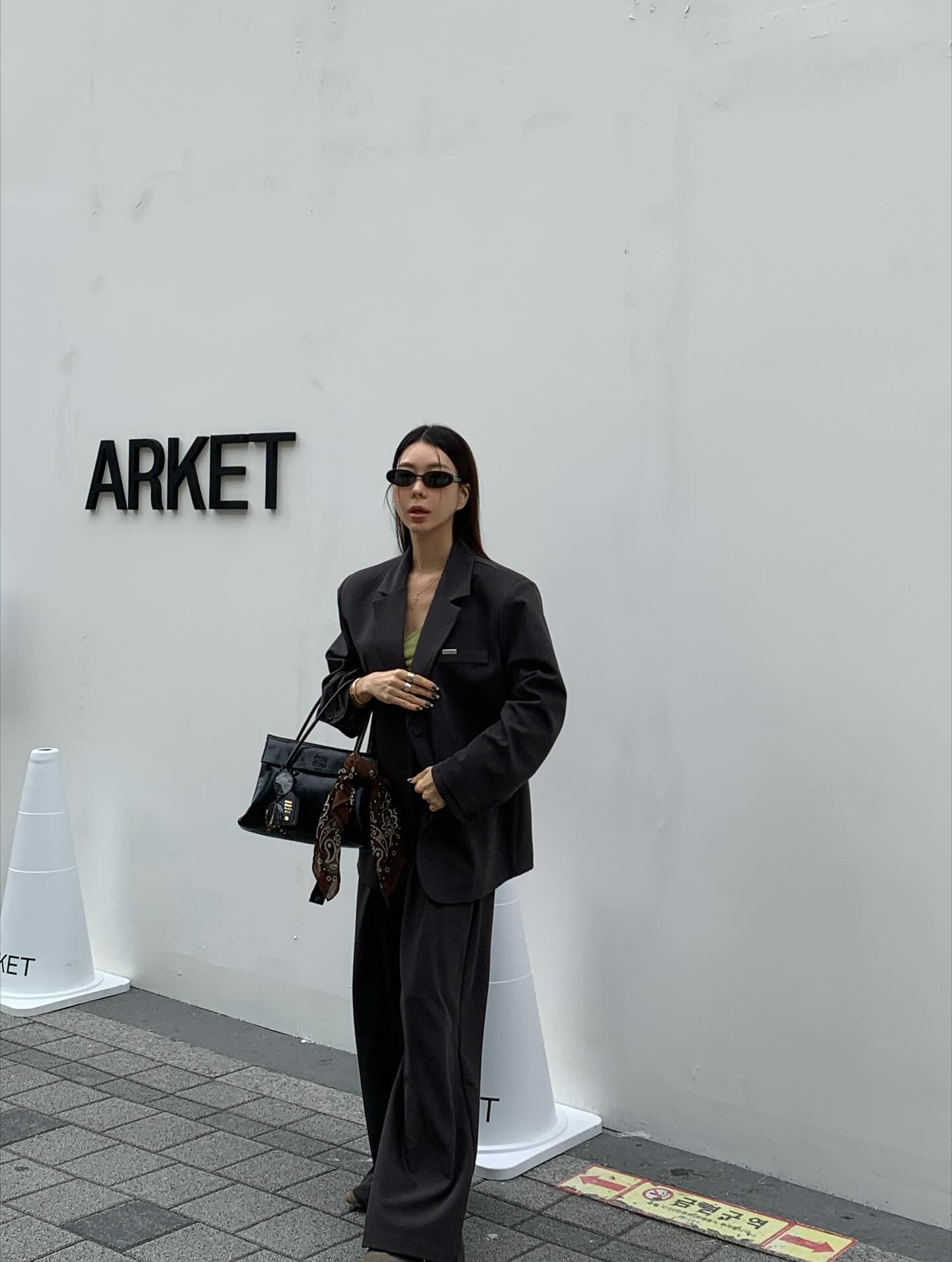 垂感鬆弛感純色西裝長褲