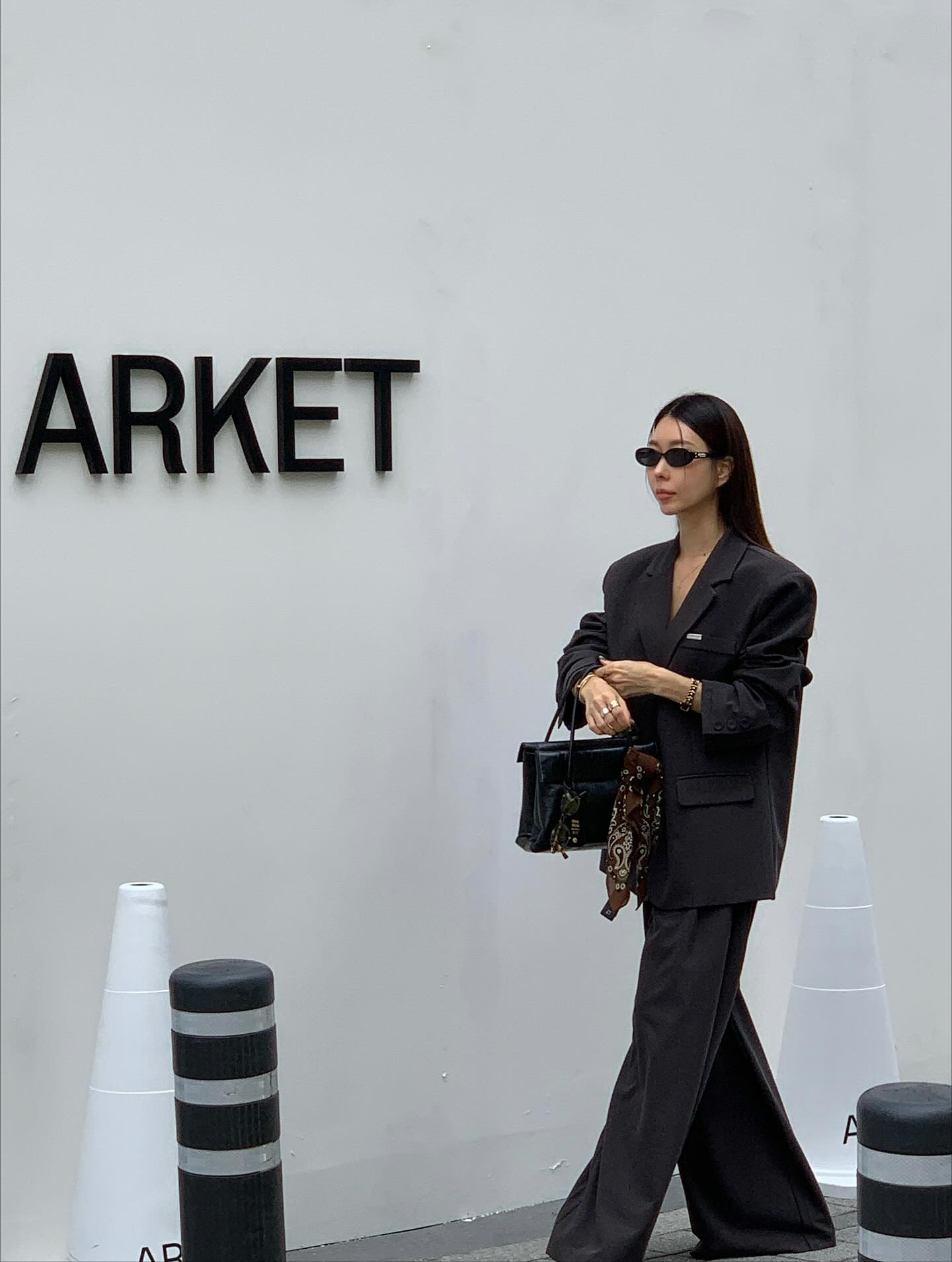 垂感鬆弛感純色西裝長褲