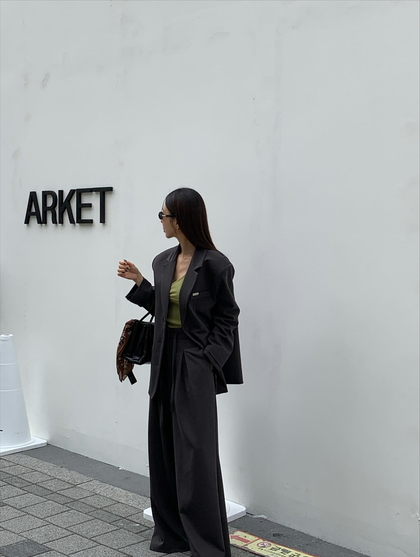 垂感鬆弛感純色西裝長褲