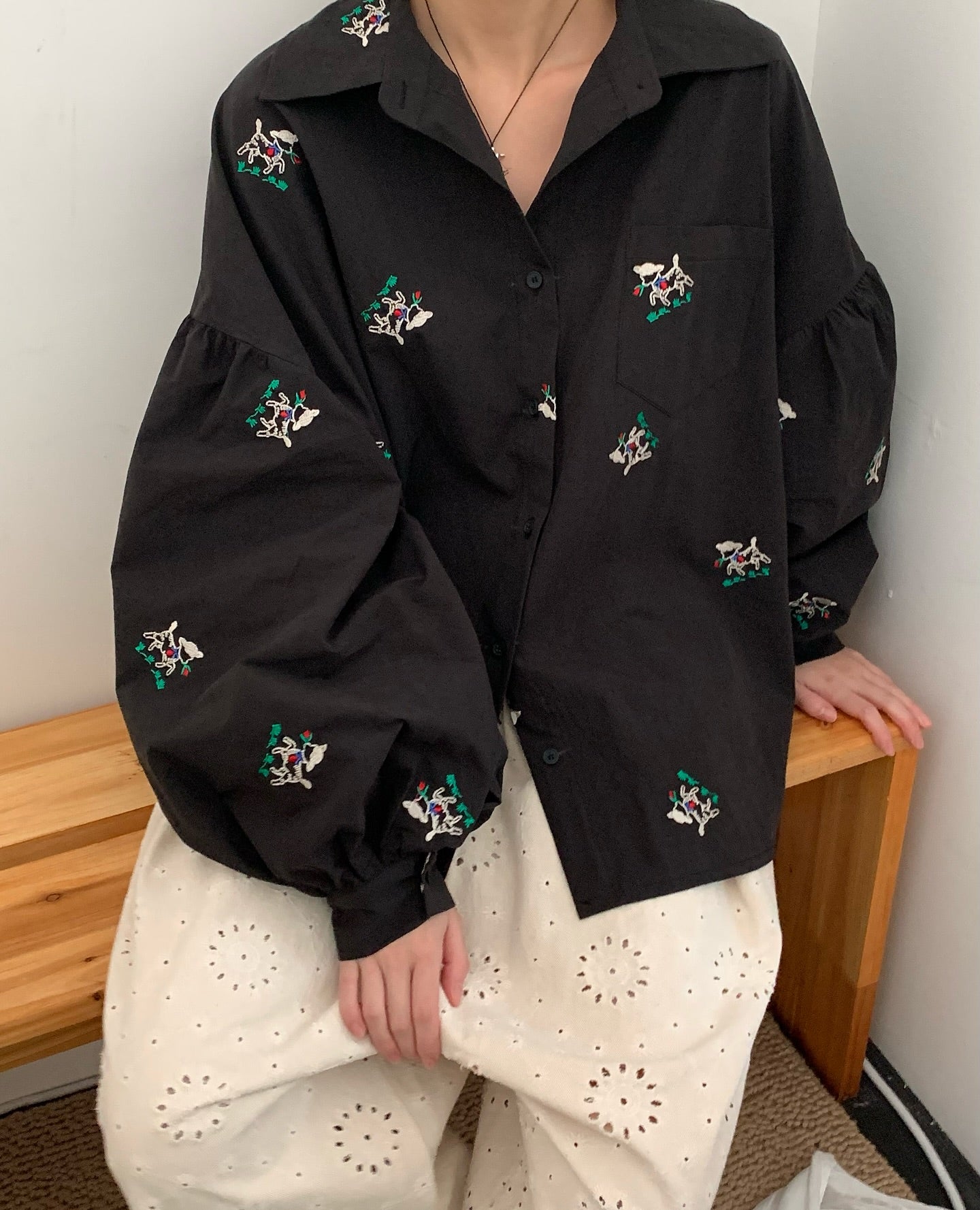 polo領刺繡設計感不規則寬鬆襯衫