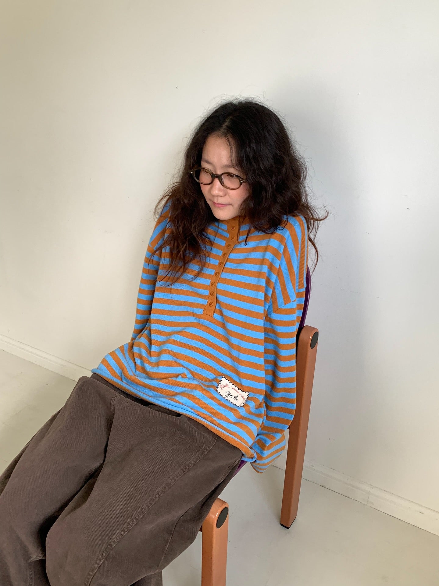 圓領半紐扣條紋寬鬆上衣