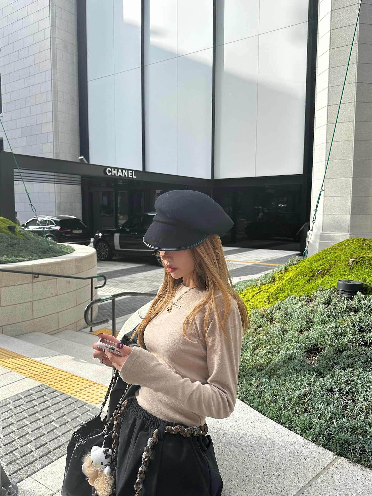 小標圓領修身短款長袖T恤