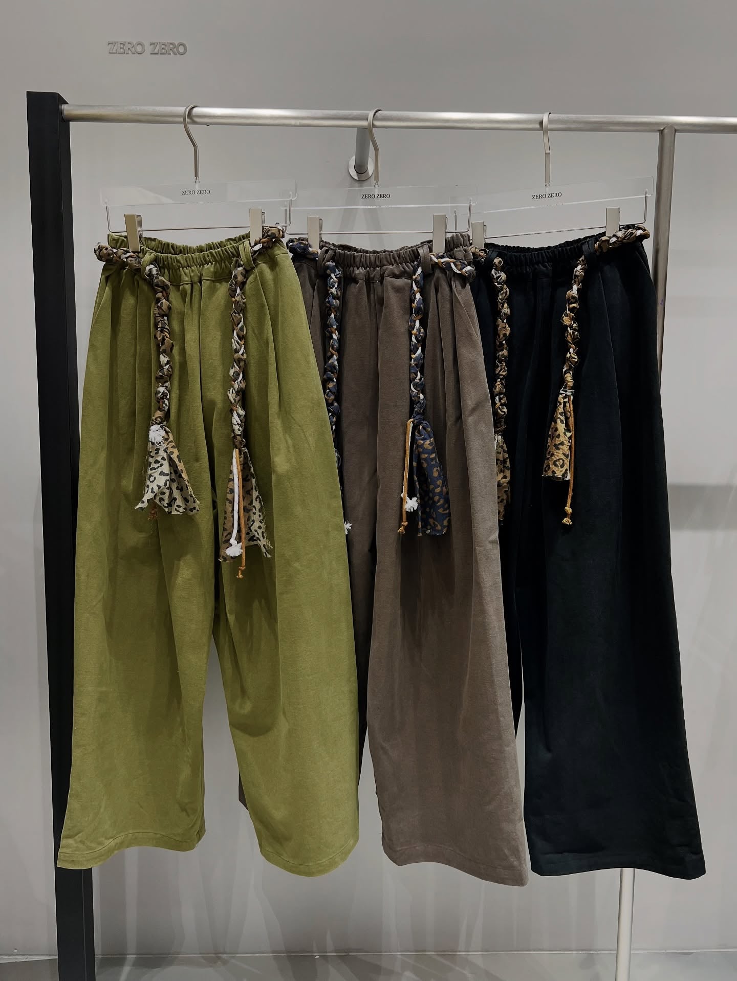 鬆緊腰豹紋腰帶休閒闊腿長褲