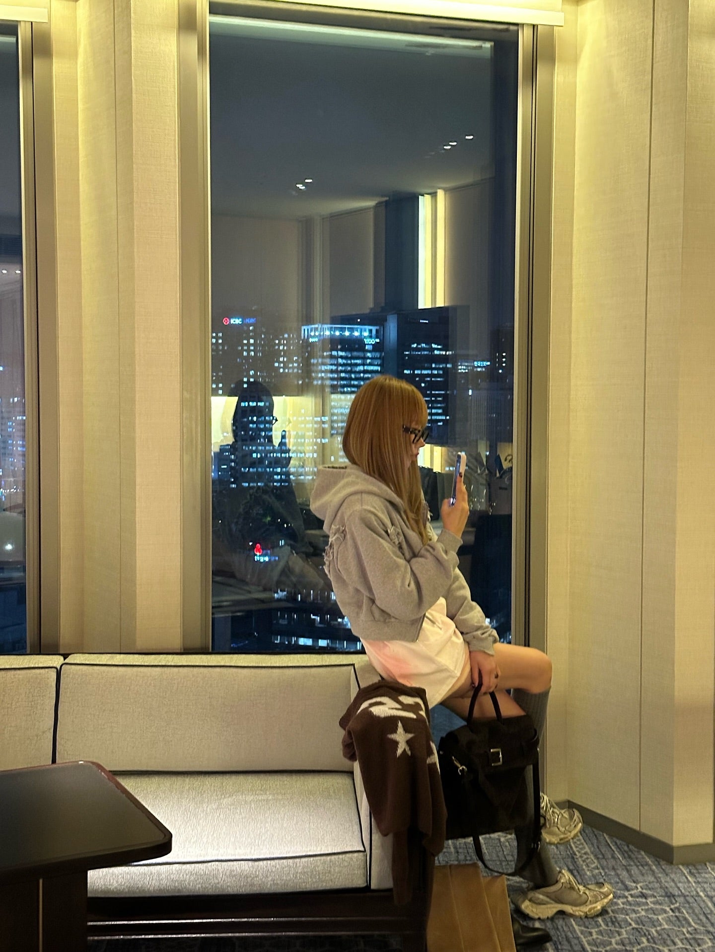 鬆緊腰抽繩條紋針織短褲