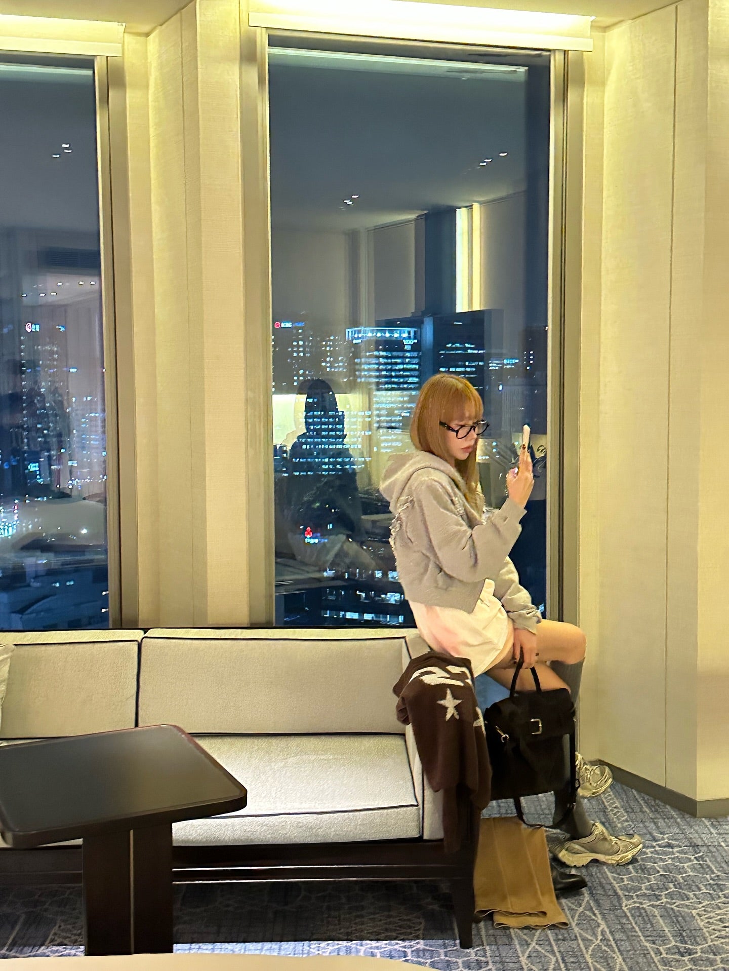 鬆緊腰抽繩條紋針織短褲