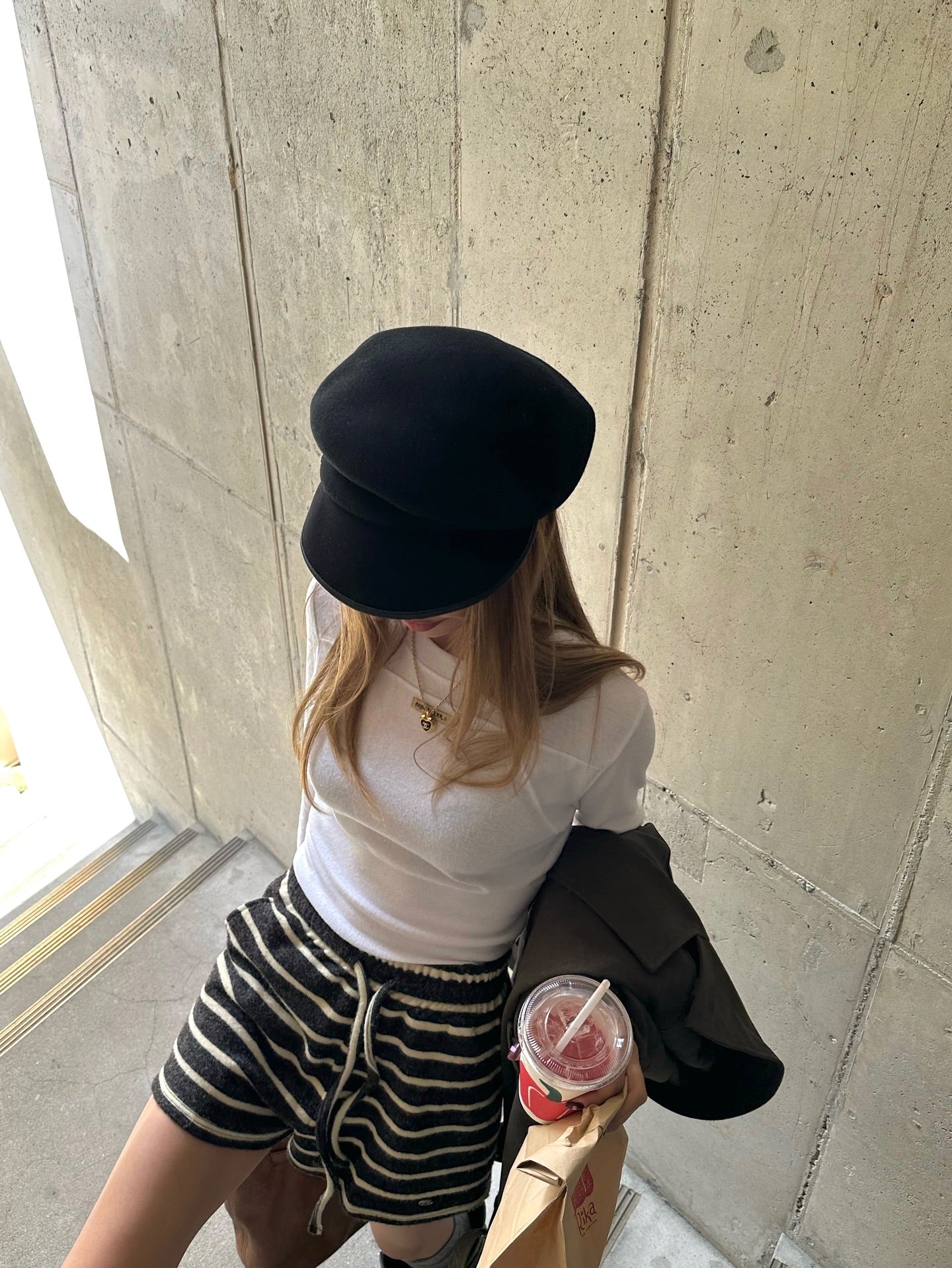 鬆緊腰抽繩條紋針織短褲