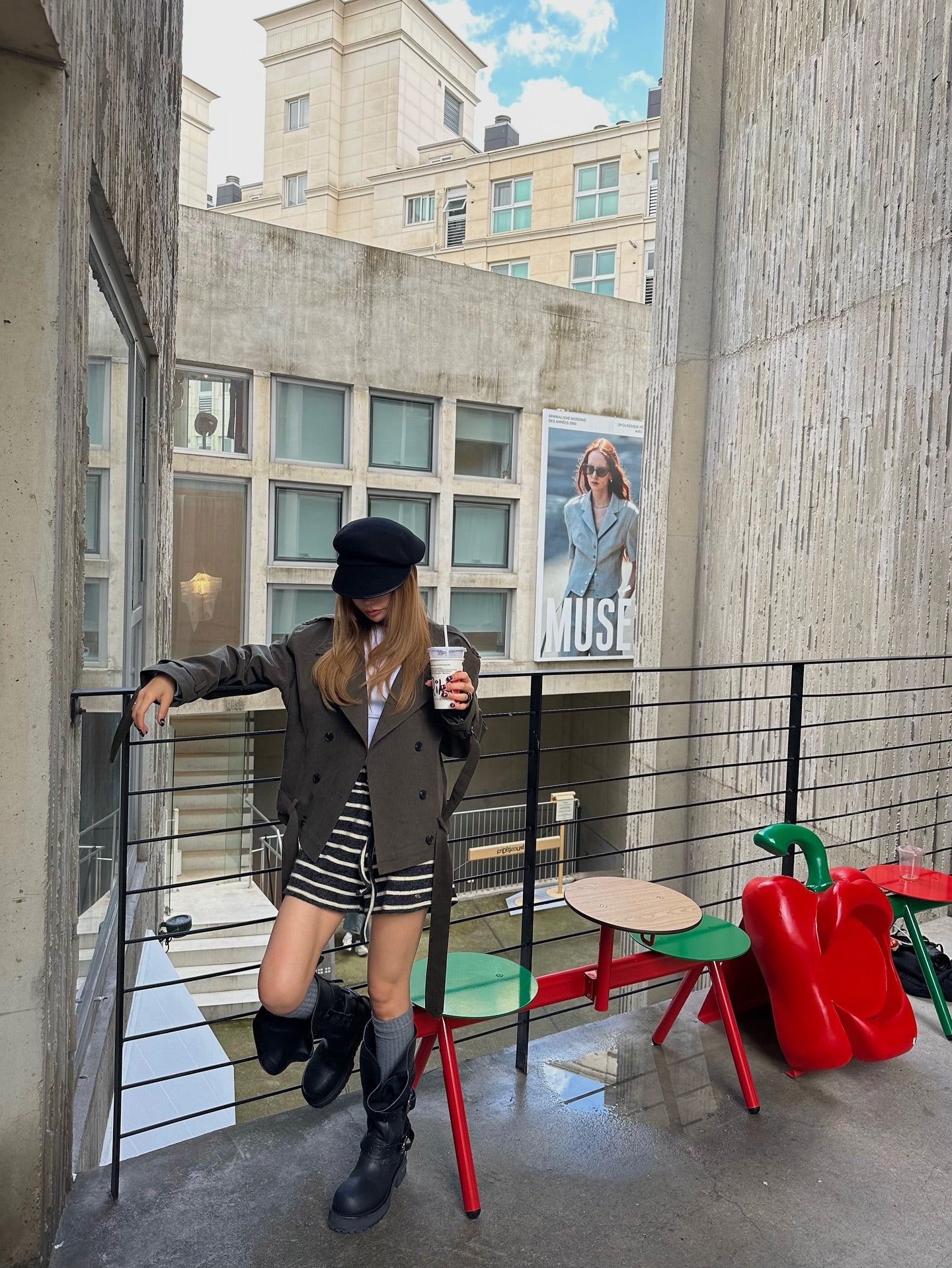 鬆緊腰抽繩條紋針織短褲