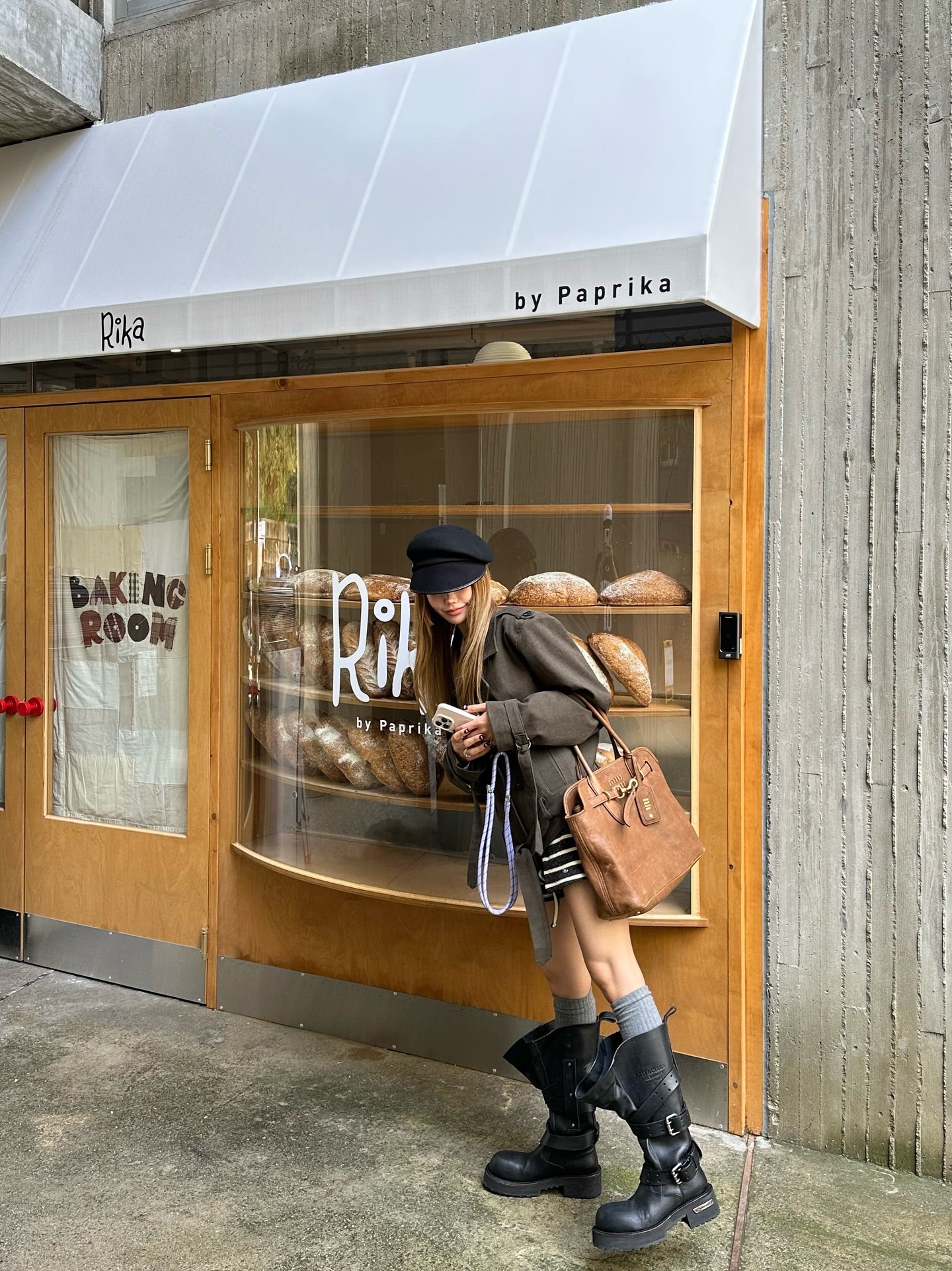 鬆緊腰抽繩條紋針織短褲