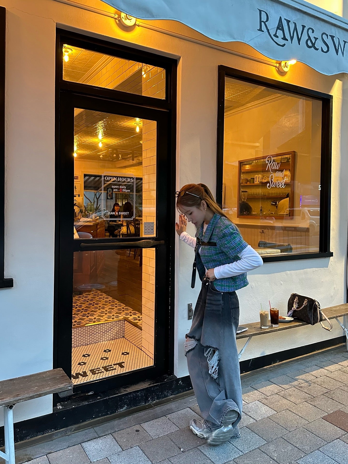 設計感破洞漸變百搭闊腿牛仔褲