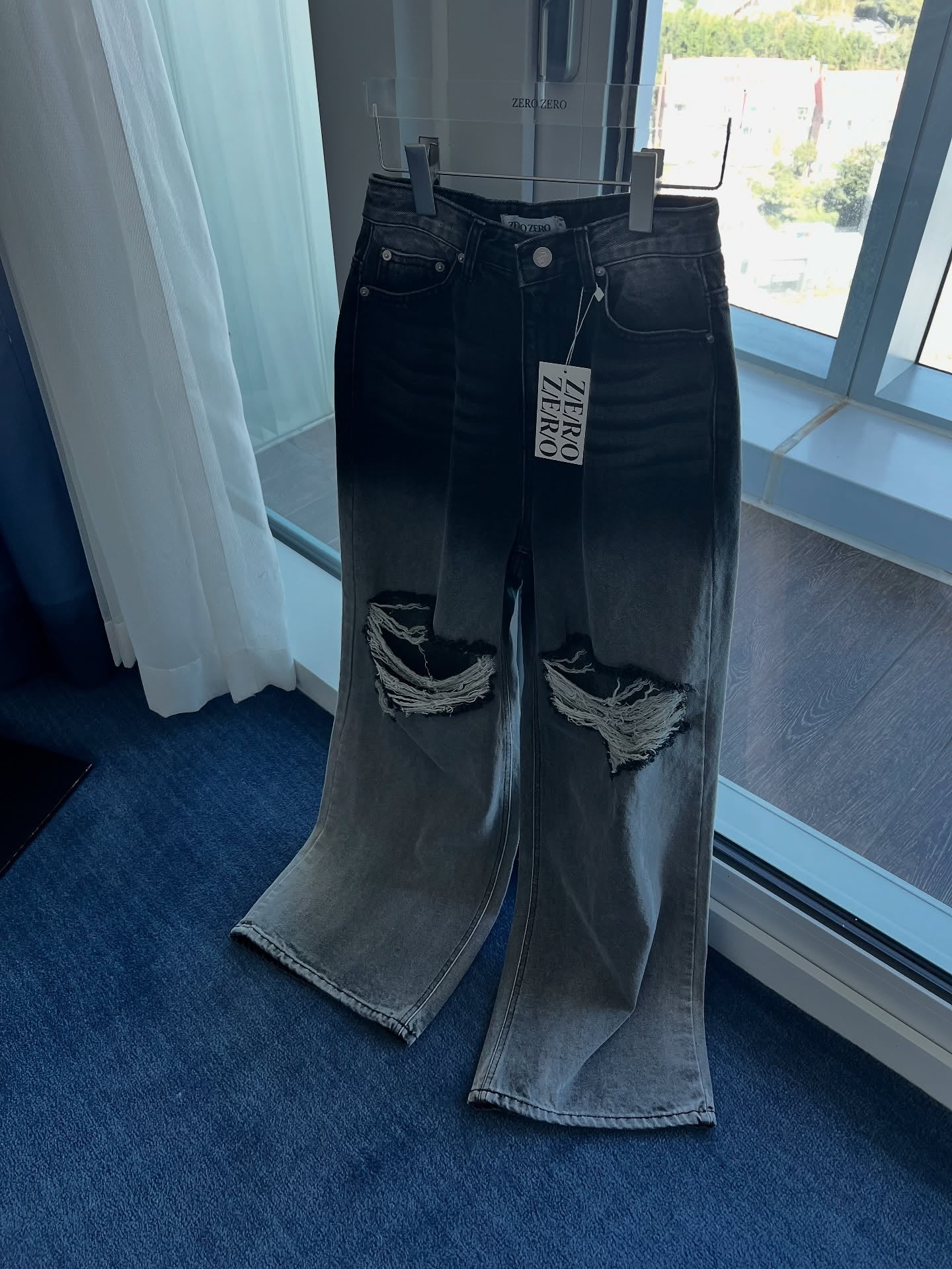 設計感破洞漸變百搭闊腿牛仔褲