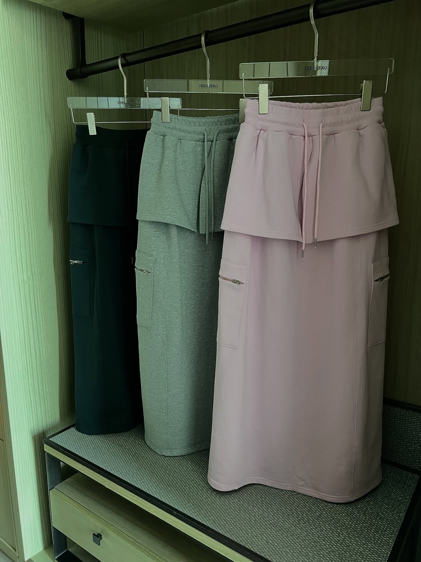 圓領後背字母刺繡寬鬆運動薄外套