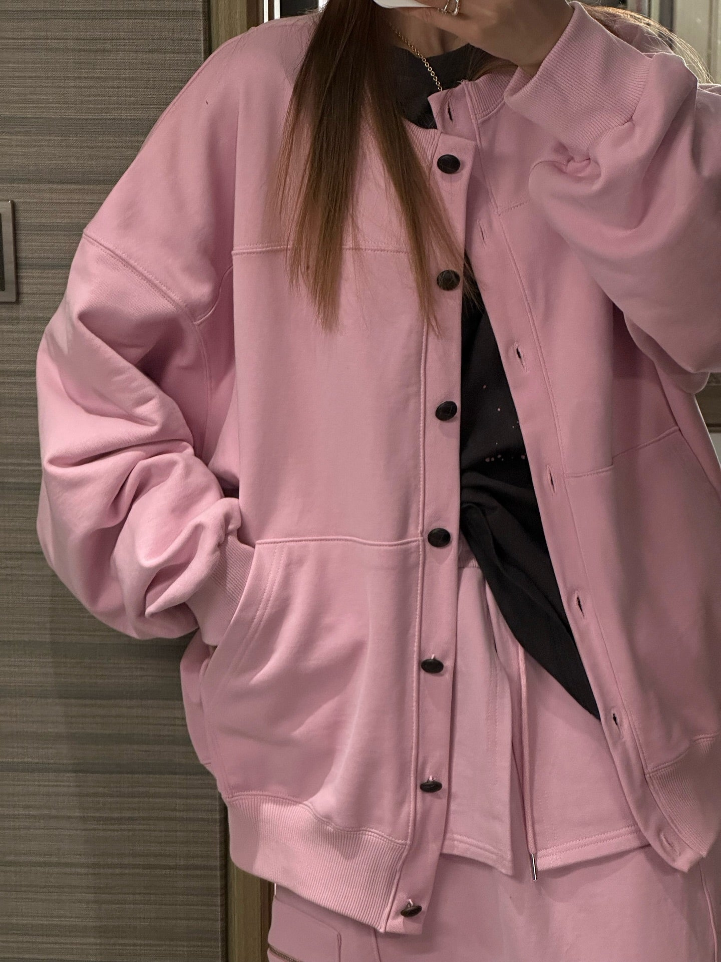 圓領後背字母刺繡寬鬆運動薄外套