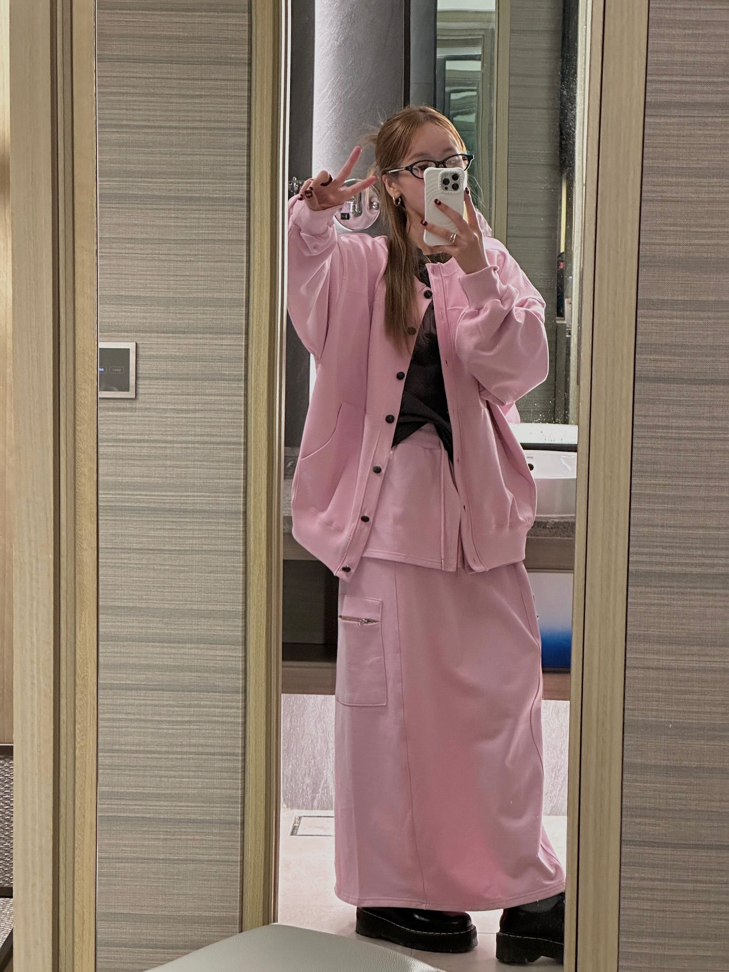 圓領後背字母刺繡寬鬆運動薄外套