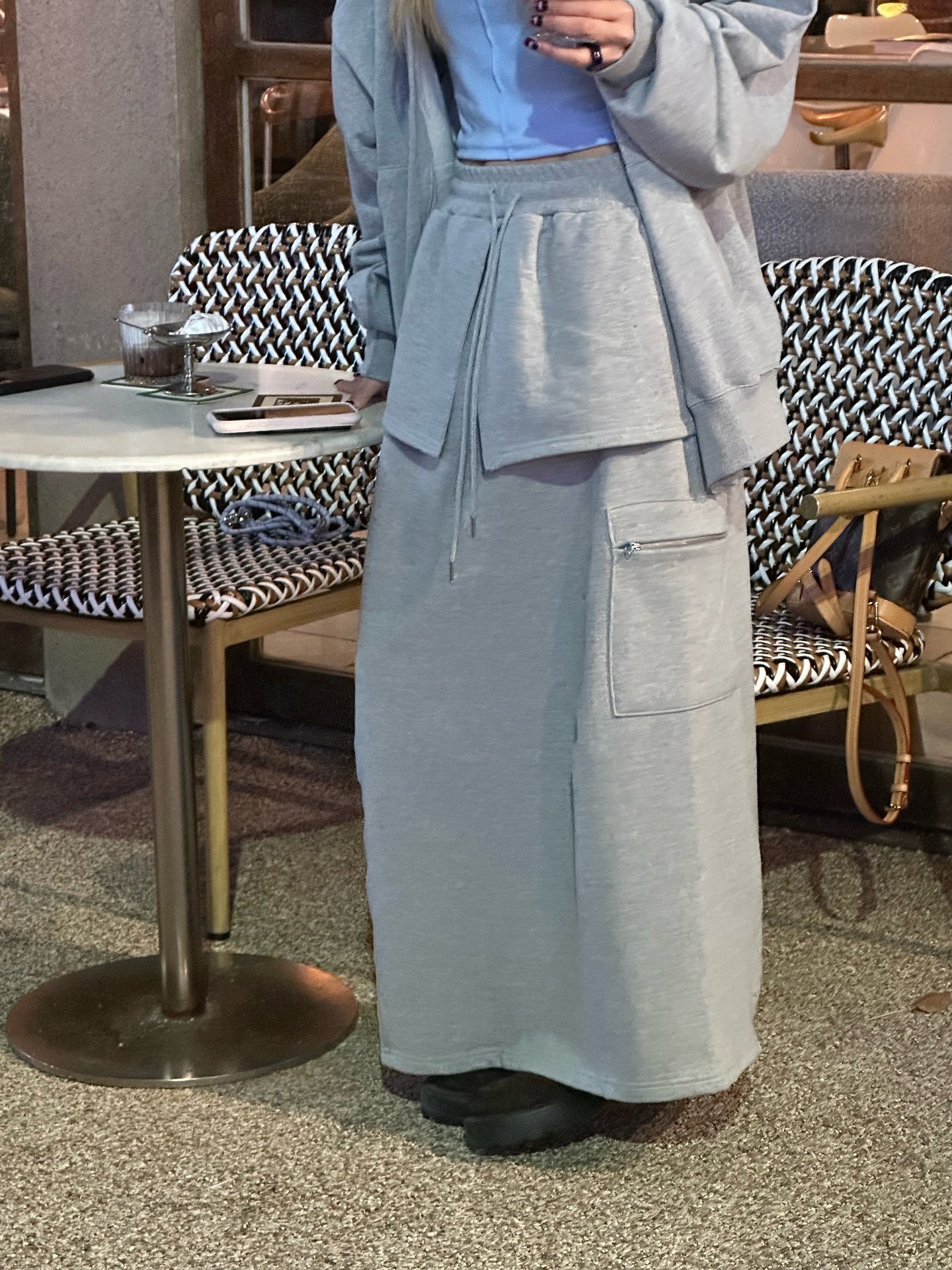 圓領後背字母刺繡寬鬆運動薄外套